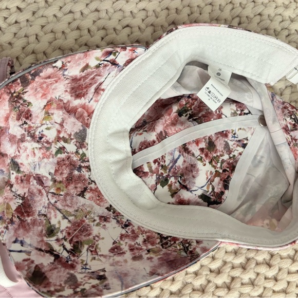 Lululemon Floral Pink and White Shorts and Cap set - Picture 6 of 6